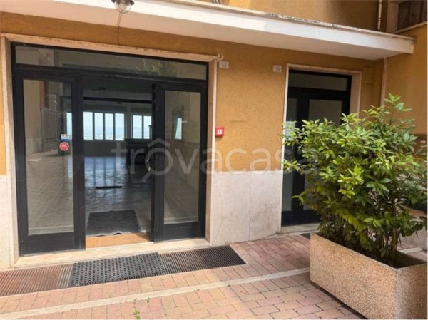 locale commerciale in affitto a Montefalco