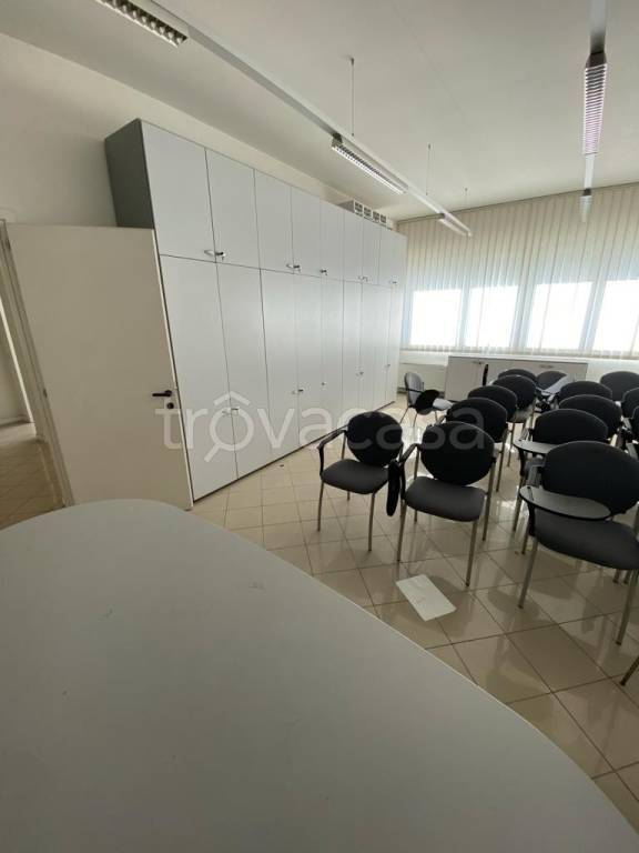 ufficio in affitto a Perugia in zona Prepo