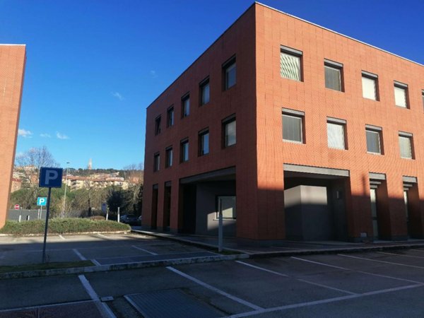 ufficio in affitto a Perugia in zona Prepo