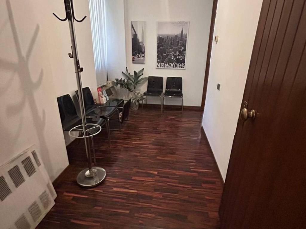 ufficio in affitto a Perugia in zona Madonna Alta
