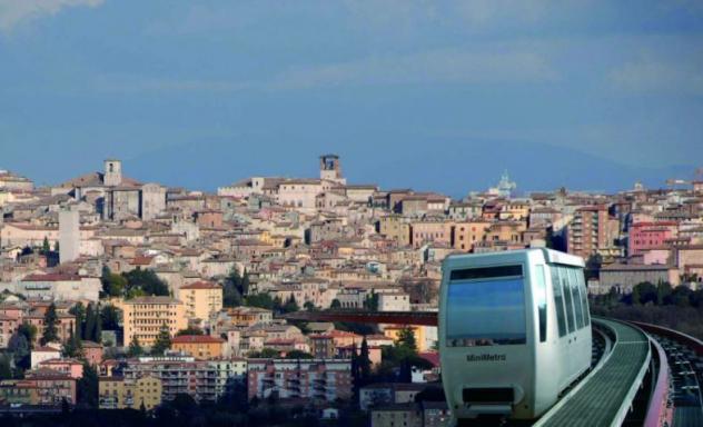 negozio in affitto a Perugia in zona Centro Città