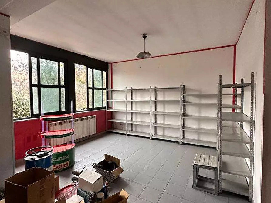negozio in affitto a Perugia