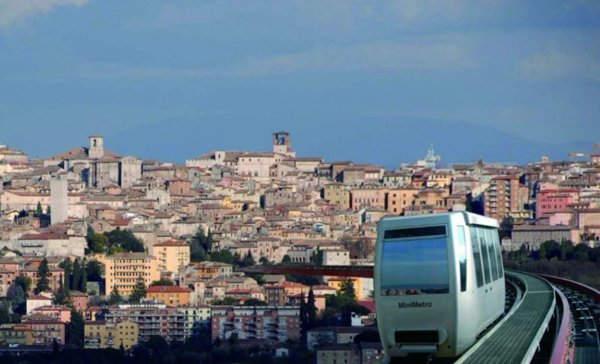 locale commerciale in affitto a Perugia in zona Centro Città