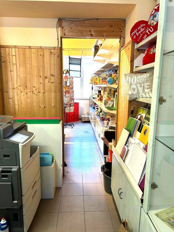 locale commerciale in affitto a Perugia in zona Elce