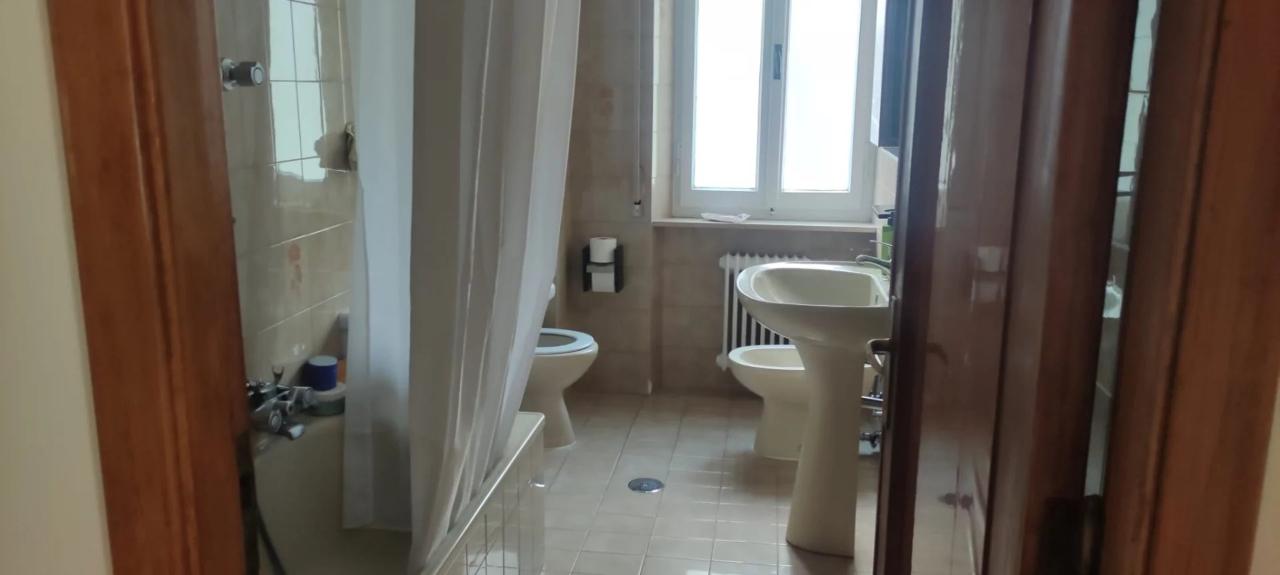 negozio in affitto a Perugia in zona Centro Città
