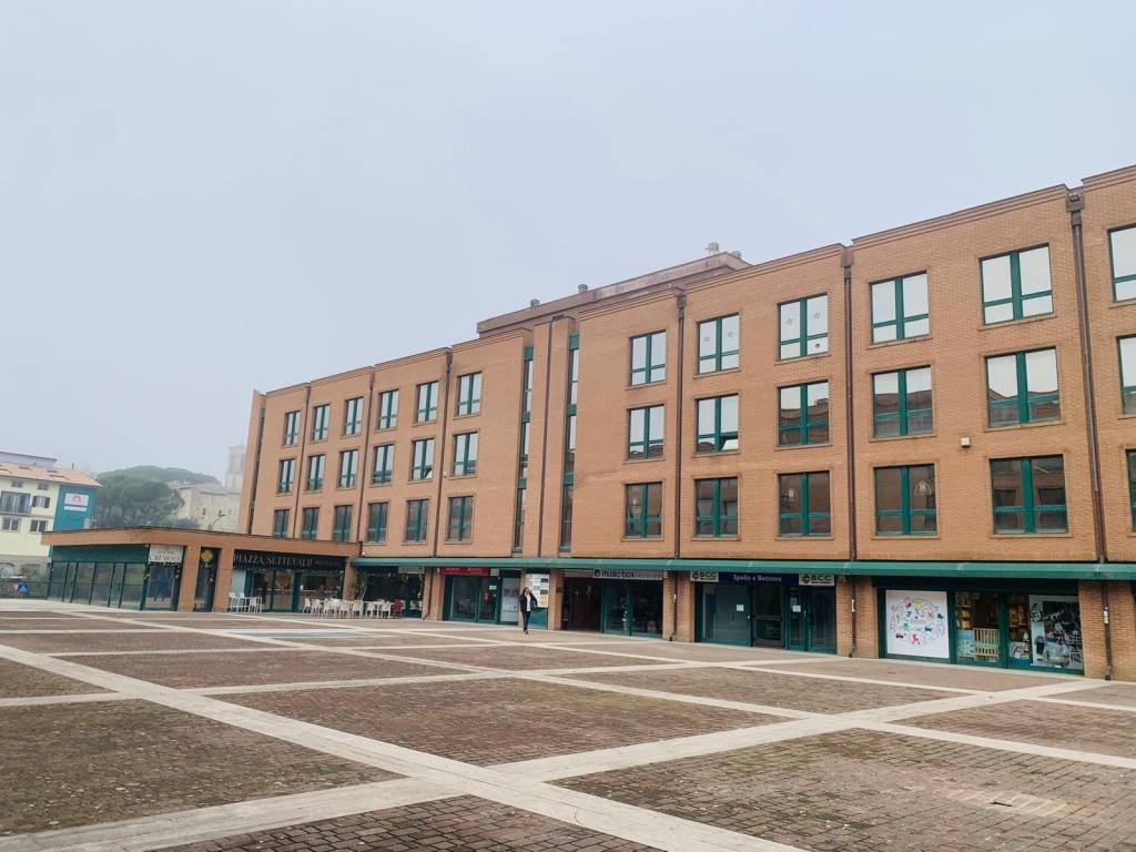 ufficio in affitto a Perugia in zona Madonna Alta