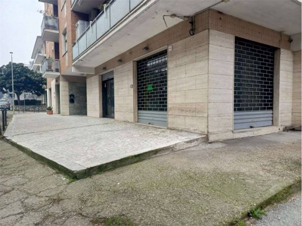 locale commerciale in affitto a Perugia in zona Ponte San Giovanni