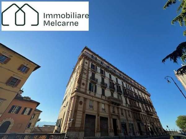 locale commerciale in affitto a Perugia in zona Centro Città