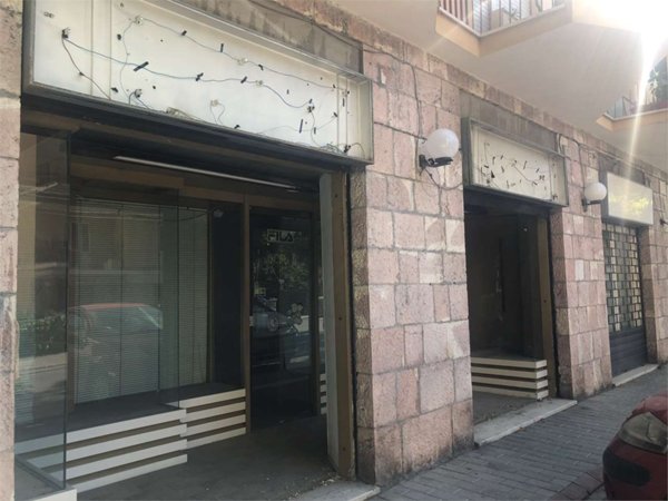 negozio in affitto a Perugia in zona XX Settembre