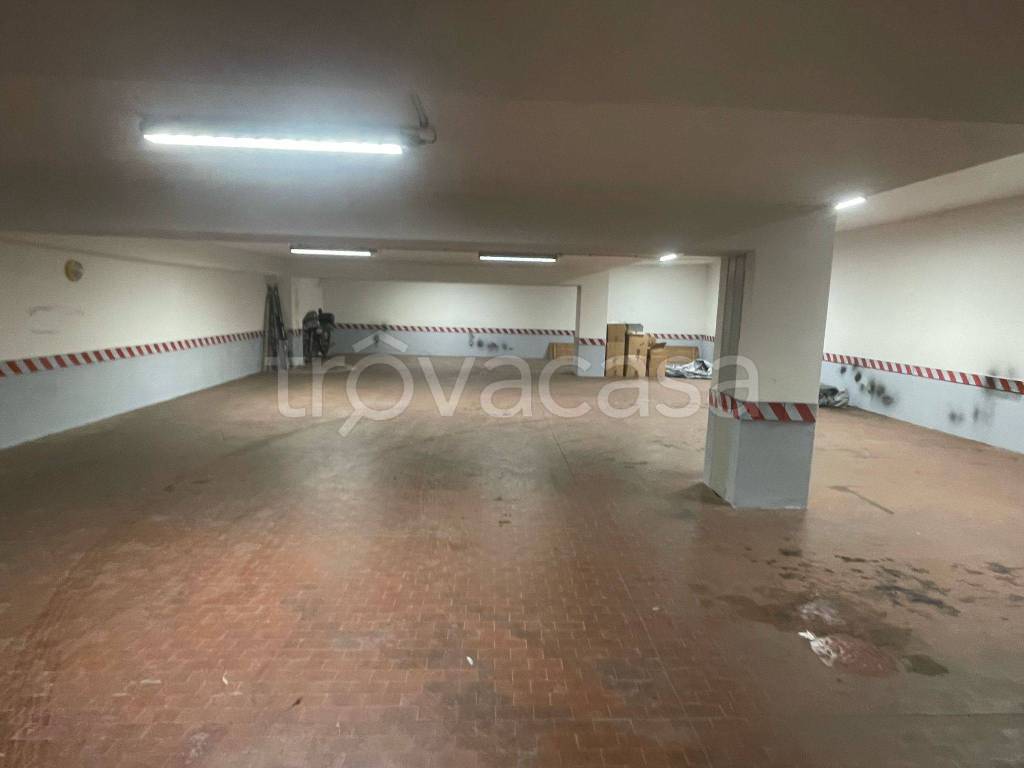 locale commerciale in affitto a Perugia in zona XX Settembre