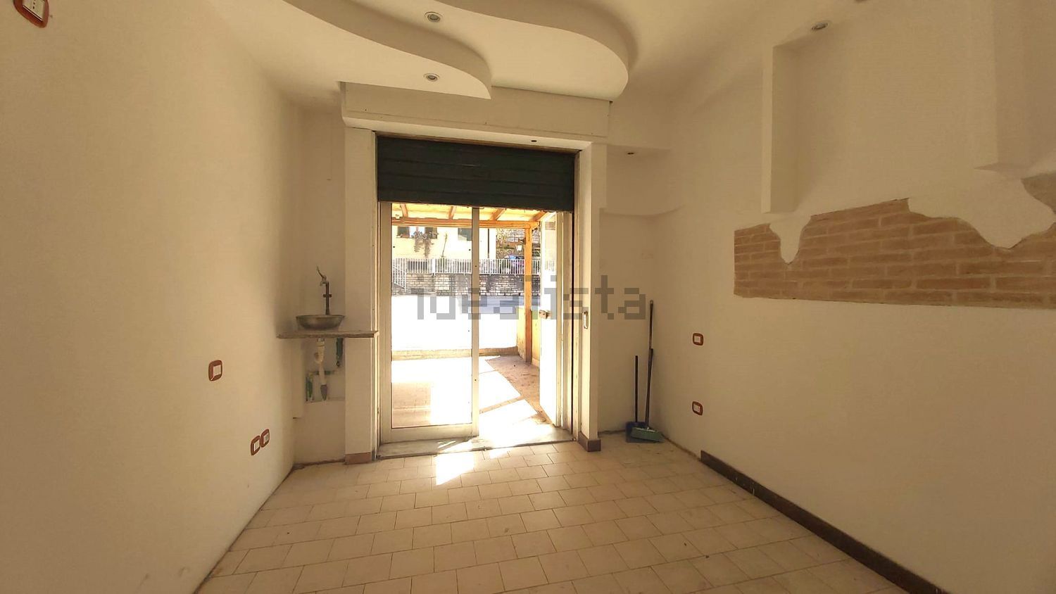 locale commerciale in affitto a Perugia in zona Filosofi