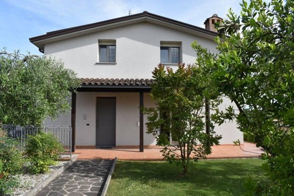 casa indipendente in affitto a Perugia in zona Fontignano