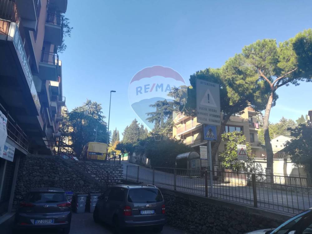 locale commerciale in affitto a Perugia in zona Centro Città