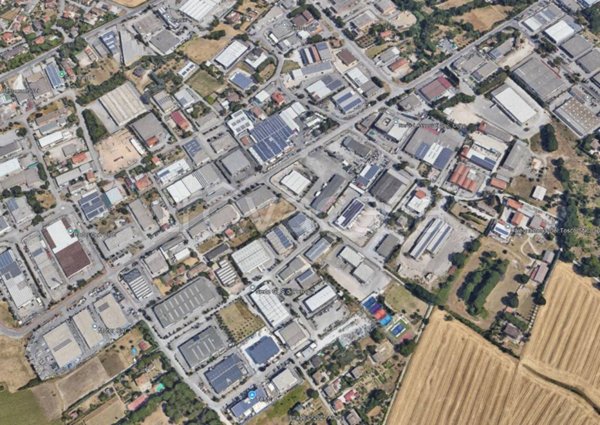 locale commerciale in affitto a Perugia in zona Lacugnano