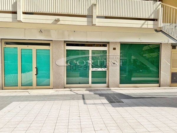 locale commerciale in affitto a Perugia in zona Ponte San Giovanni