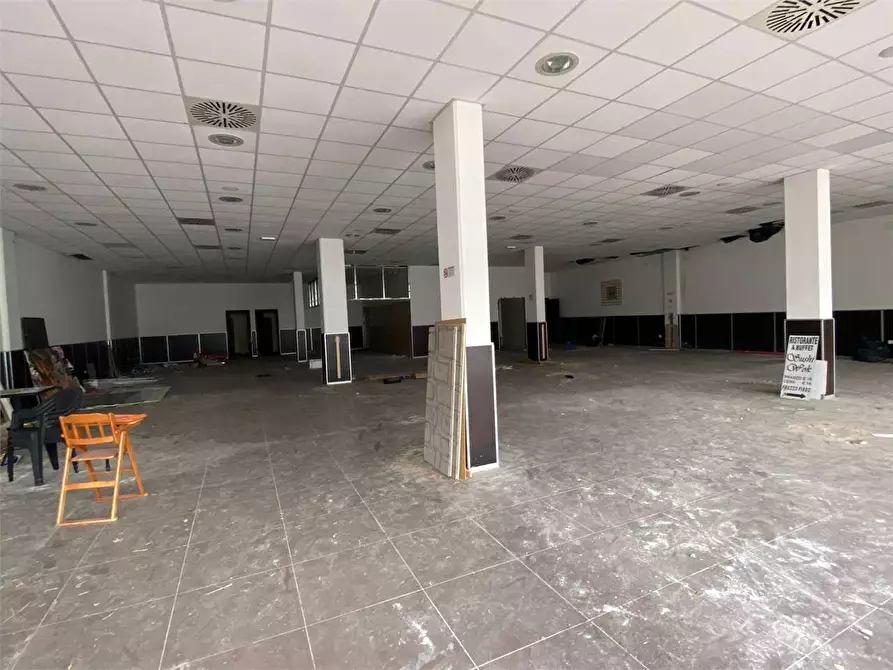 negozio in affitto a Perugia