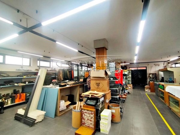 locale commerciale in affitto a Perugia in zona Ponte Felcino