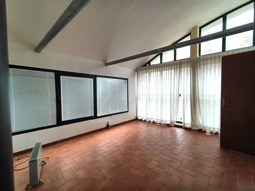 ufficio in affitto a Perugia in zona Pila