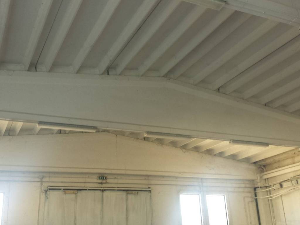 locale commerciale in affitto a Perugia in zona Ponte Felcino