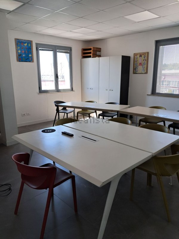 ufficio in affitto a Perugia in zona Prepo