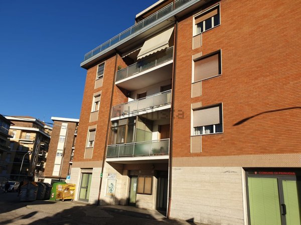 locale commerciale in affitto a Perugia in zona Ponte San Giovanni