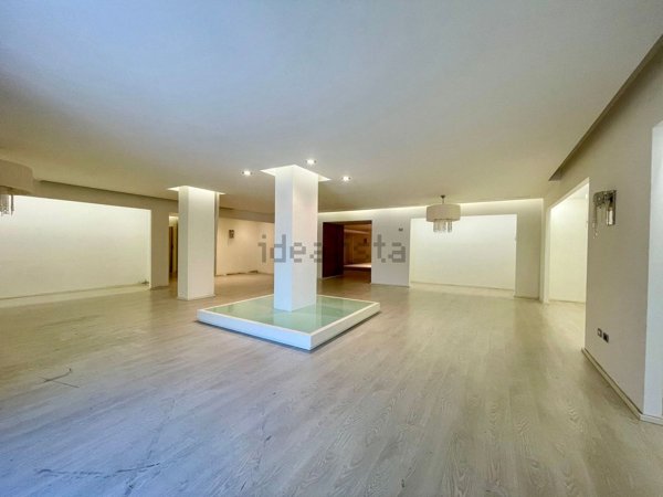 locale commerciale in affitto a Perugia in zona Pila