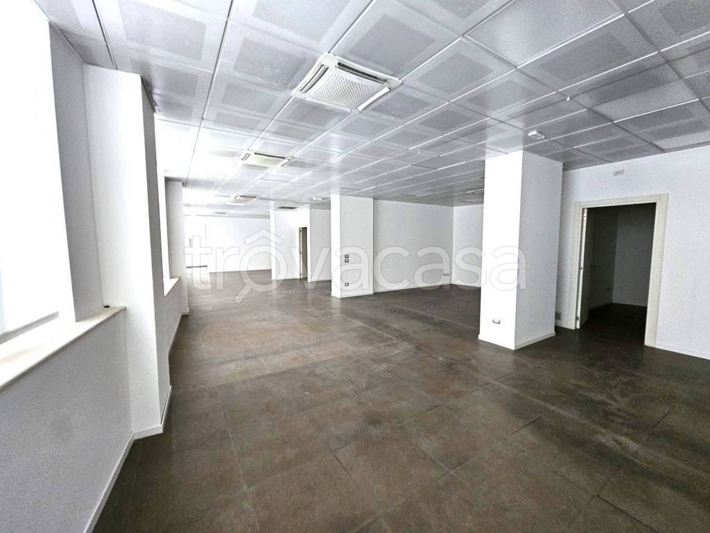 negozio in affitto a Perugia in zona Centro Città