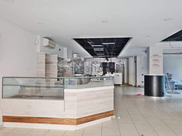 locale commerciale in affitto a Perugia in zona Ponte San Giovanni