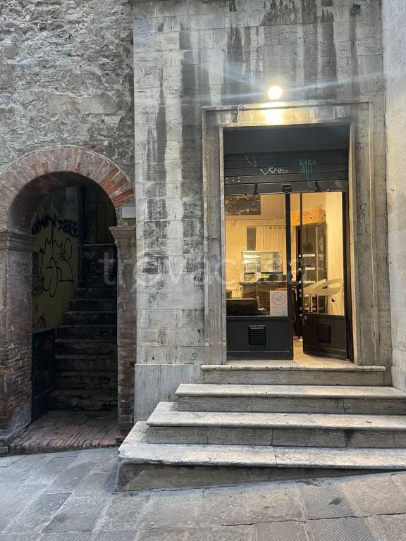 negozio in affitto a Perugia in zona Centro Città
