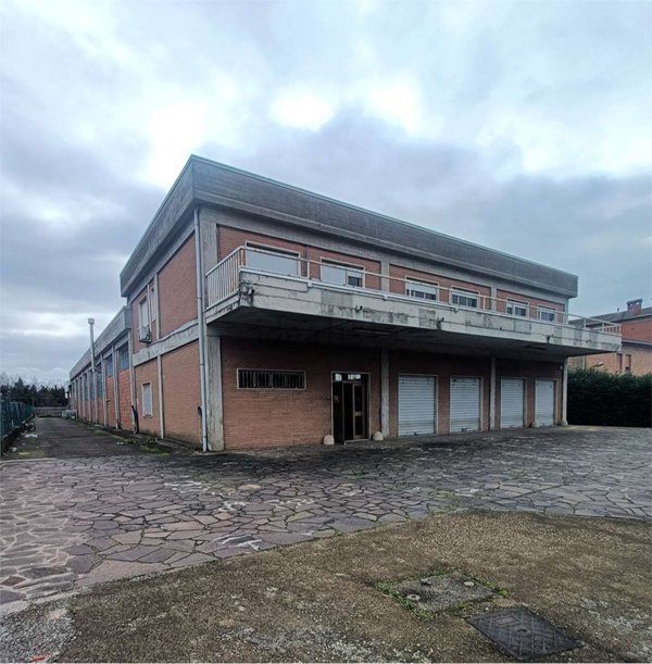 capannone in affitto a Perugia in zona Ponte San Giovanni