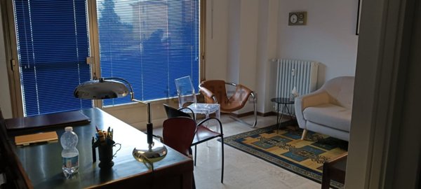 locale commerciale in affitto a Perugia in zona Case Bruciate