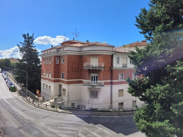 ufficio in affitto a Perugia in zona Centro Città