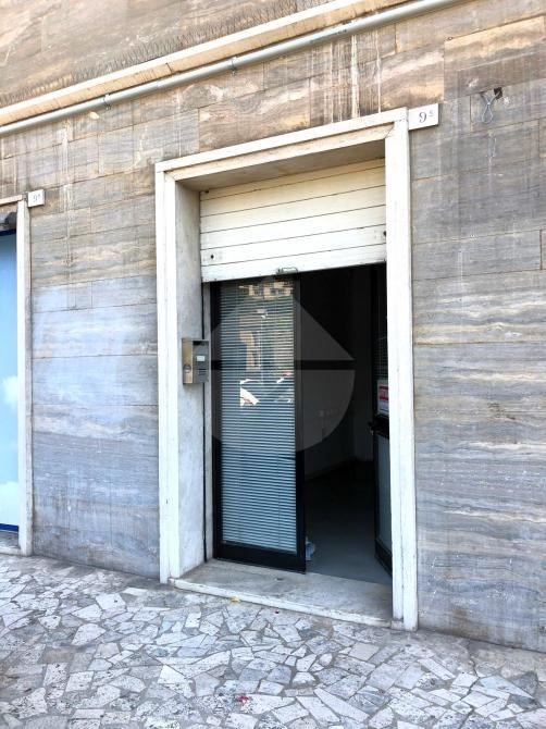 locale commerciale in affitto a Perugia in zona Monteluce