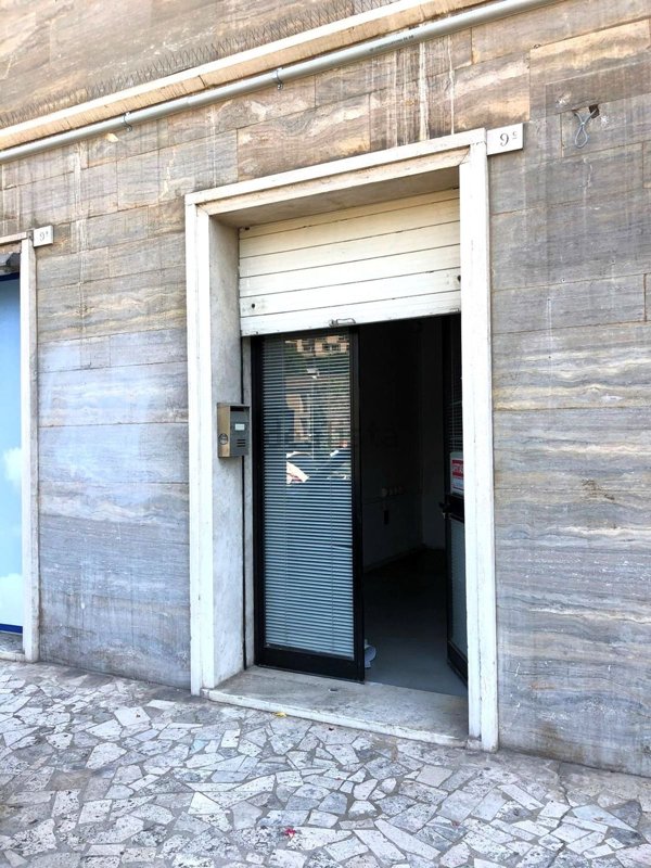 ufficio in affitto a Perugia in zona Filosofi