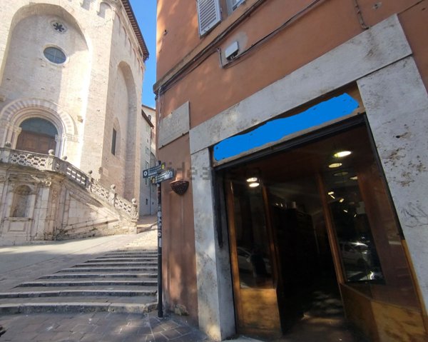 negozio in affitto a Perugia in zona Centro Città