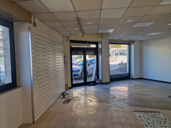 locale commerciale in affitto a Perugia in zona Prepo