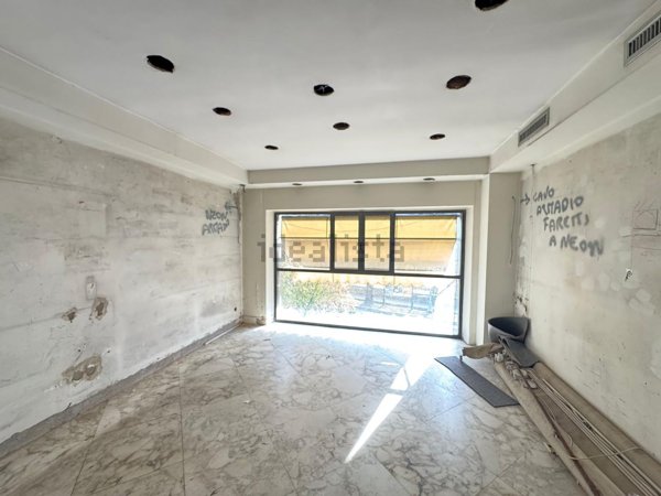 locale commerciale in affitto a Perugia in zona Centro Città