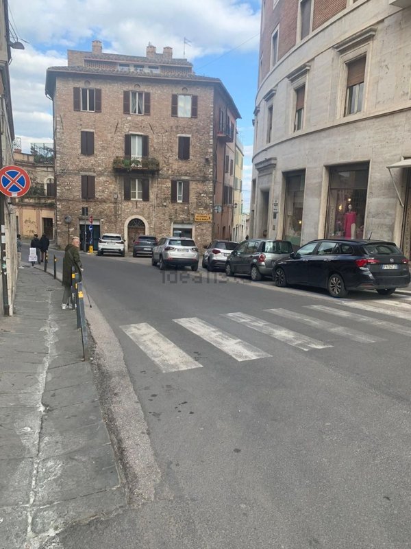 trivano in affitto a Perugia in zona Centro Città