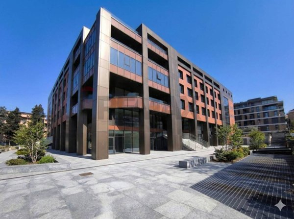 locale commerciale in affitto a Perugia in zona Madonna Alta