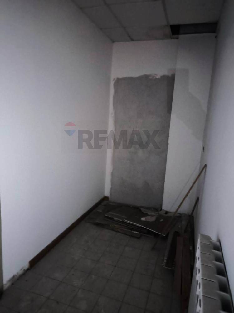 locale commerciale in affitto a Perugia in zona Prepo