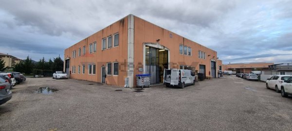 capannone in affitto a Perugia in zona Ponte San Giovanni