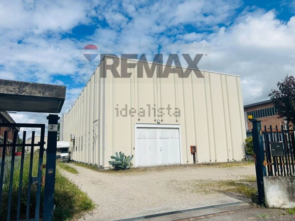 capannone in affitto a Perugia in zona Sant'Andrea delle Fratte