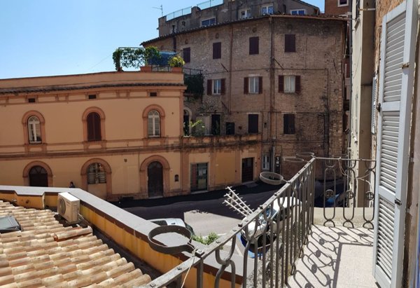 appartamento in affitto a Perugia in zona Centro Città
