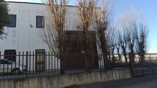 locale di sgombero in affitto a Perugia in zona Sant'Andrea delle Fratte