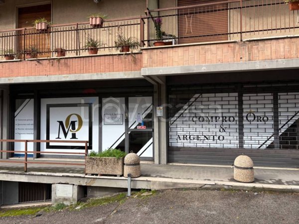 negozio in affitto a Perugia in zona Centro Città