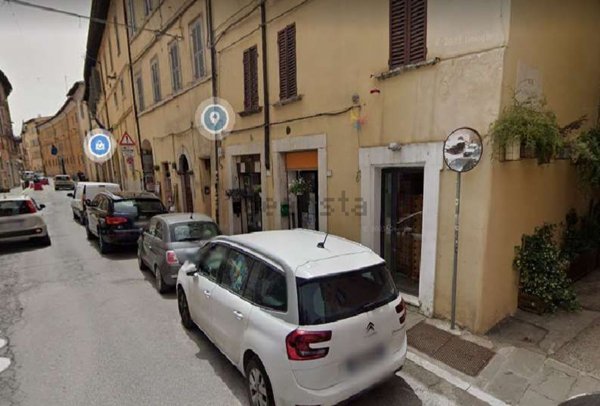 locale commerciale in affitto a Perugia in zona Centro Città