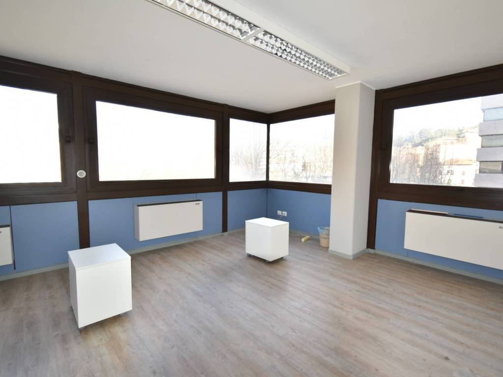 ufficio in affitto a Perugia in zona Stazione