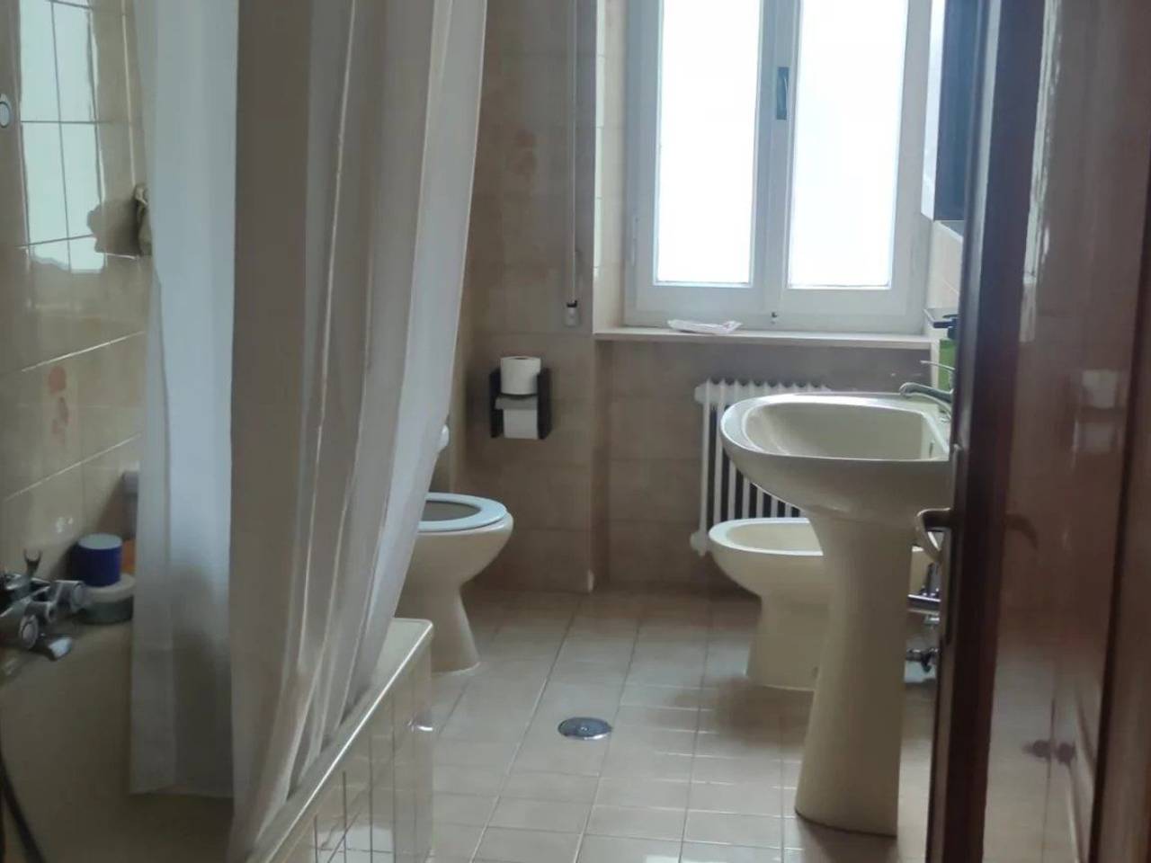negozio in affitto a Perugia in zona Centro Città