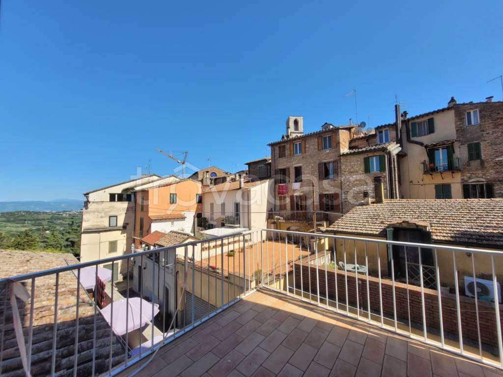 appartamento in affitto a Perugia in zona Centro Città