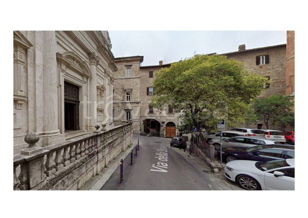 box auto in affitto a Perugia in zona Centro Città